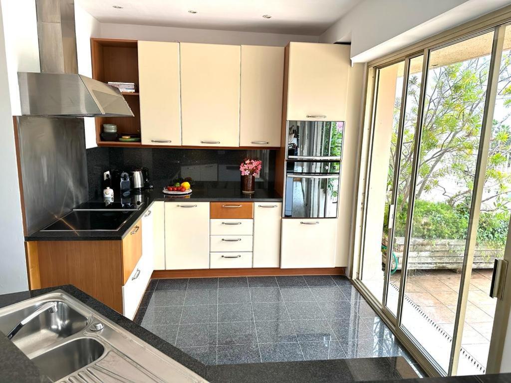 شقة Panoramic Sea View Penthouse With Jacuzzi And 450 Sqm Terrace أنتيب المظهر الخارجي الصورة