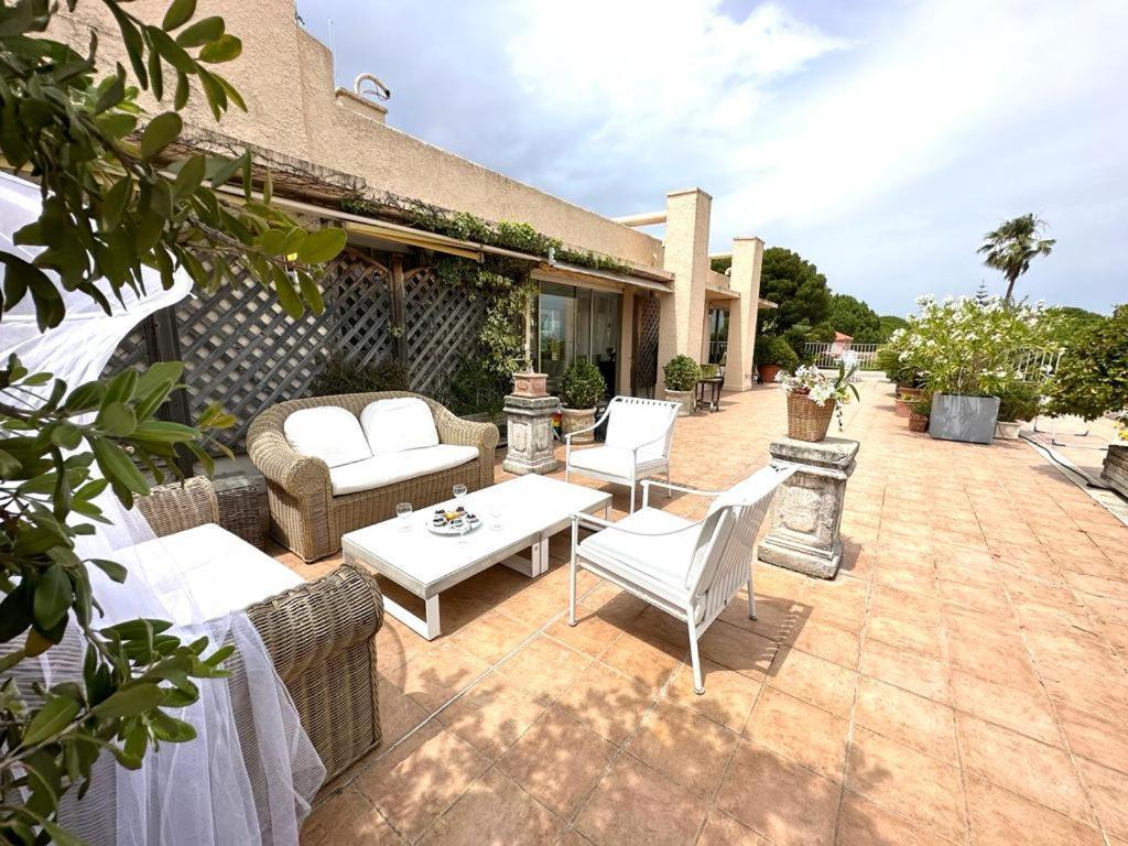 شقة Panoramic Sea View Penthouse With Jacuzzi And 450 Sqm Terrace أنتيب المظهر الخارجي الصورة